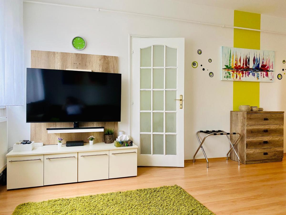 Kalvaria Apartman Szeged Eksteriør bilde